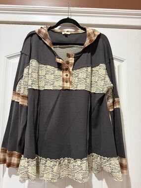 POL Gray Hooded Waffle Pullover with Cream Lace & Tan Plaid Trim